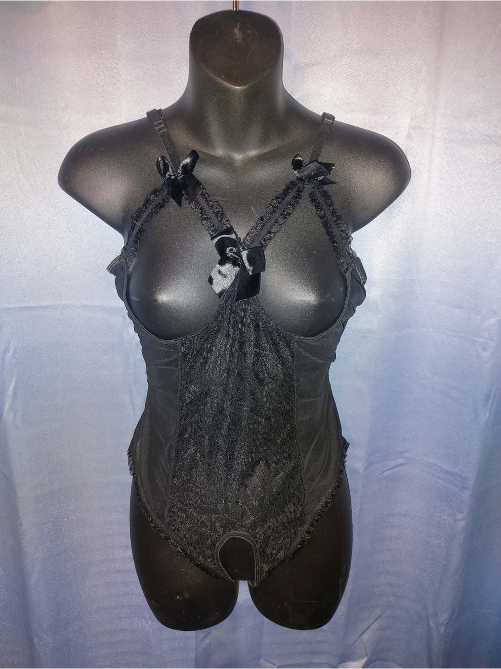New! Avidlove Lace Open-Bust Crotchless Teddy Bodysuit with Bow Accents - Picture 5 of 9